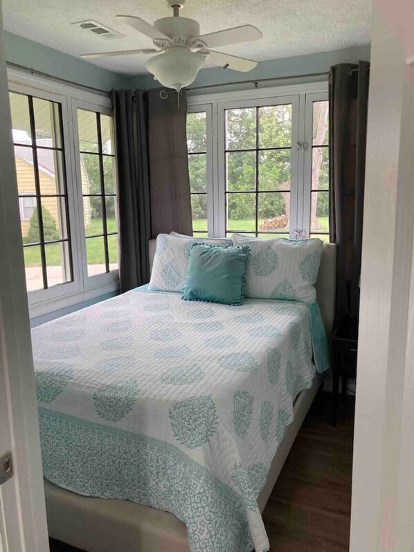 3 bedrooms, iron/ironing board, travel crib, WiFi