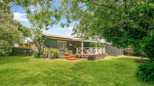Periwinkle - 3 bedroom pet friendly cottage
