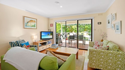 Periwinkle - 3 bedroom pet friendly cottage