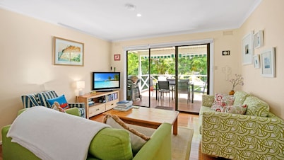 Periwinkle - 3 bedroom pet friendly cottage