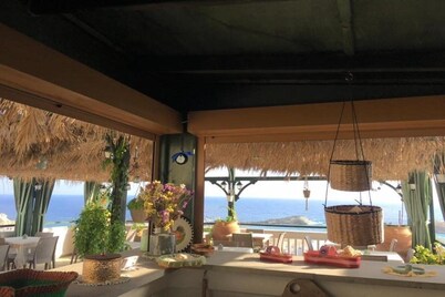 Sunset Hotel & Studios