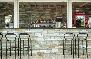 Bar (en la propiedad)