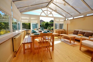 Cottage | Living room | LCD TV