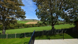 Unclassified image, 5 of 26, button - Hilltops (Ventnor)