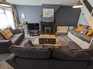 คอทเทจ | ภายใน