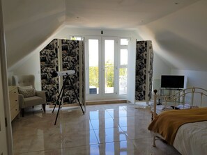 Cottage | 4 phòng ngủ, bộ trải giường