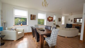 Unclassified image, 4 of 40, button - Littlestairs (Shanklin)
