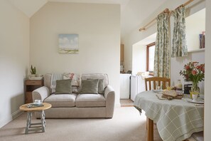 Cottage | Living area | LCD TV