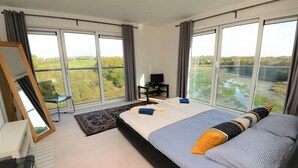 Cottage | 4 bedrooms, bed sheets - Yachtsman's Tower (Newport)