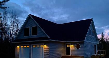Comfort & Acadia Adventures. Fresh Coastal Retreat. 5 Miles to the Beach!