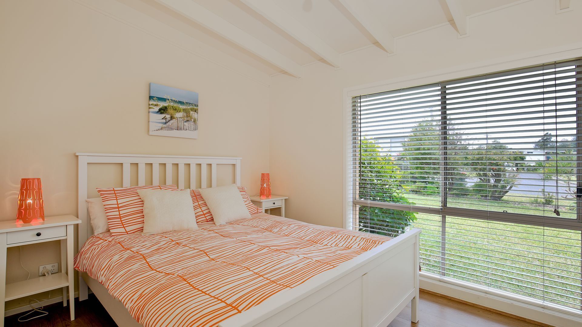 4 bedrooms, iron/ironing board, travel cot, free WiFi