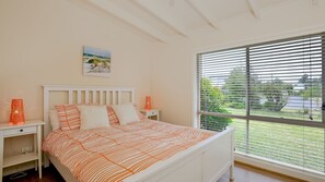4 bedrooms, iron/ironing board, travel cot, free WiFi