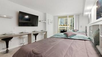 1 bedroom, iron/ironing board, travel cot, free WiFi