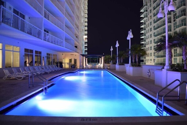 Outdoor pool, a heated pool
