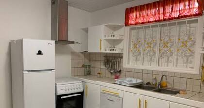Pleasant fully equipped house, air-conditioned bedroom + terrace