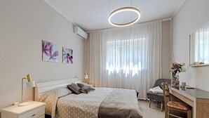 Ảnh chưa phân loại, 4 trong số 45 ảnh, nút