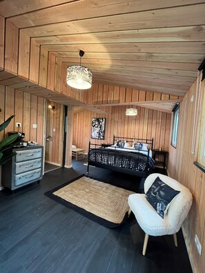 Habitación Confort | Wifi gratis y ropa de cama