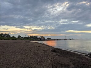 Beach nearby, beach towels