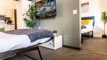 1 habitación, tabla de planchar con plancha, wifi y ropa de cama