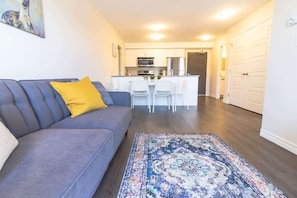 TV, offices - Newly Renovated Modern Condo Near Hospital, UNB Patio & Parking Coffee (Saint John)