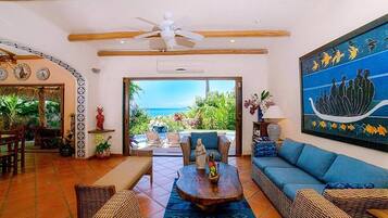 Télévision, livres, chaßne hi-fi