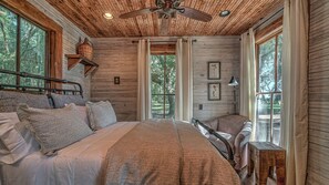 1 bedroom, desk, travel crib, free WiFi