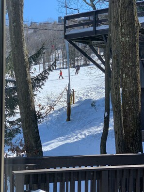 Balcony - Camelback walk out onto the slopes (Tannersville)