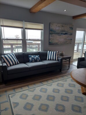 Smart-TV, peis, Netflix og bordtennis