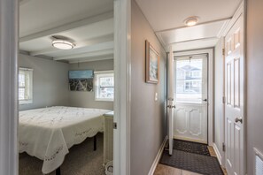 3 bedrooms, free WiFi, wheelchair access - Waterfront Escape with Private Dock, Sunset Views, and Beach Badges! (Lavallette)
