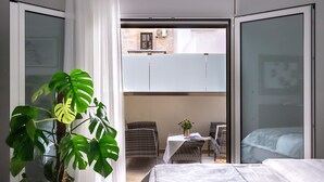 2 soverom, safe på rommet, skrivebord og blendingsgardiner