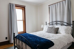 3 bedrooms, iron/ironing board, travel cot, WiFi