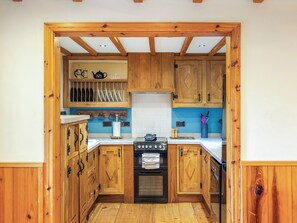 Dishwasher, high chair - Seaton Cottage - UK31990 (Staithes)