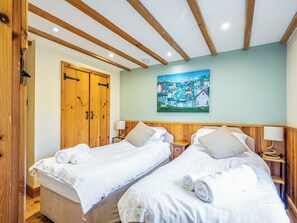 2 bedrooms, free WiFi, bed sheets