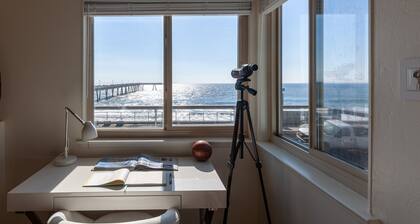 Beachfront Ocean Views 20 Mins to SF!