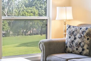 Smart TV, DVD player - Golf Condo at Pointe Royale Resort with a Private, Covered Balcony (Branson)