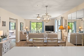 Smart TV, DVD player