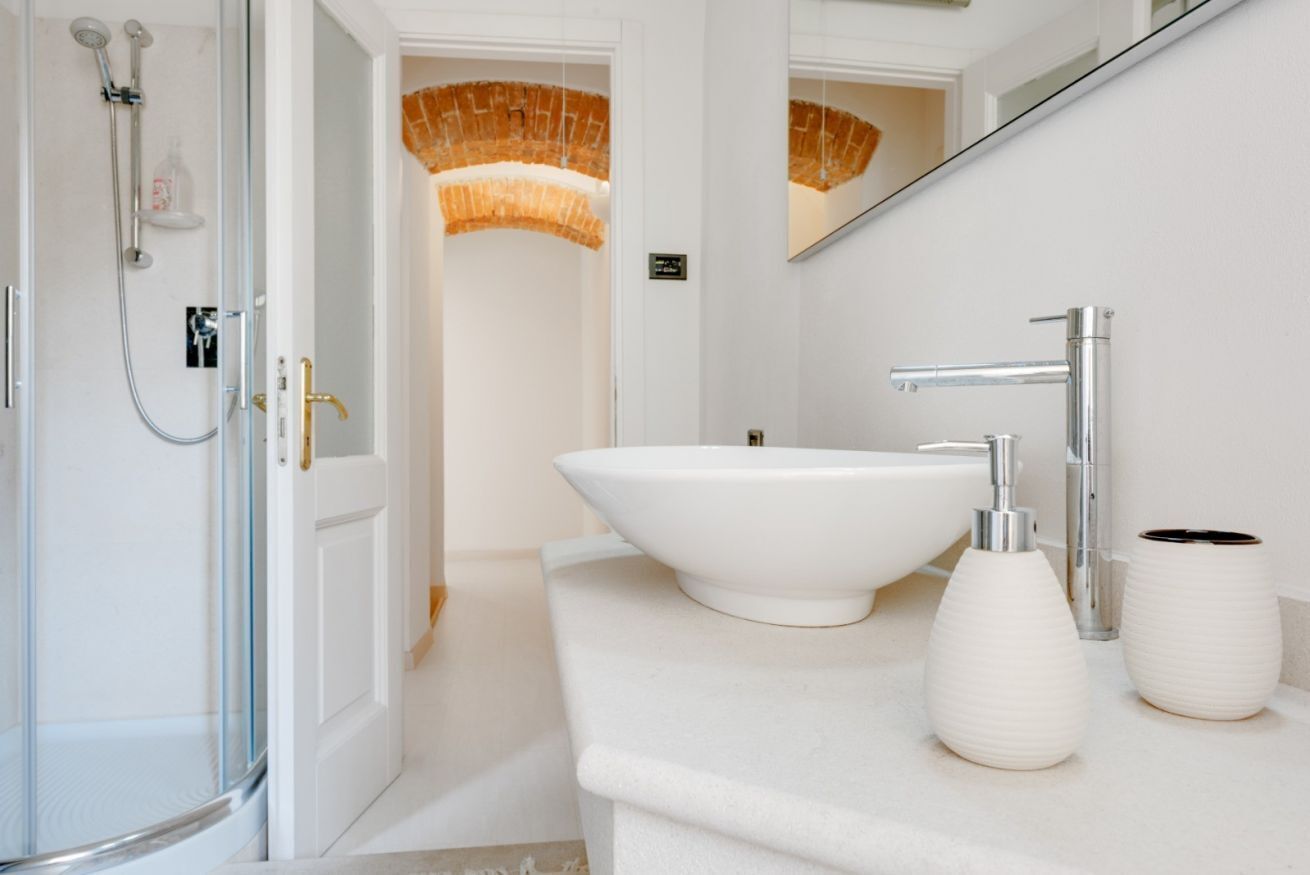 Dusche, Haartrockner, Bidet, Handtücher