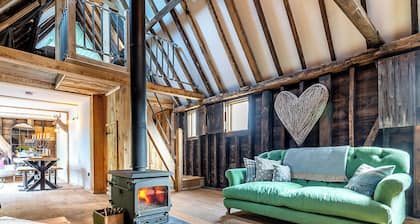 3 bedroom accommodation in Norton, near Faversham