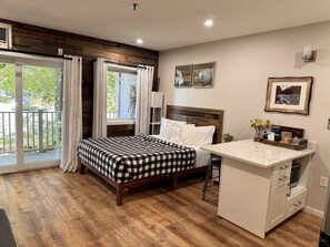 1 soverom, skrivebord, strykejern/-brett og wi-fi (inkludert)