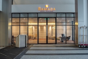 Lobby - Ramada by Wyndham Meridin Johor Bahru (Iskandar Puteri)