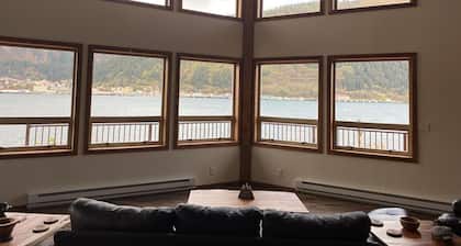 Mountain N' Shores Chalet