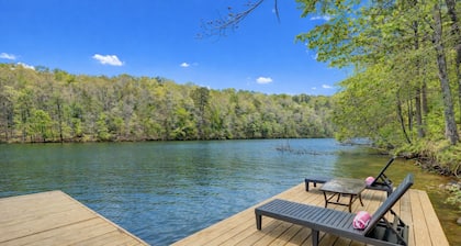 Spring Specials! XXXL Home for 18! Lakefront Living w/private dock