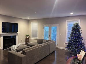 Smart TV, fireplace, offices