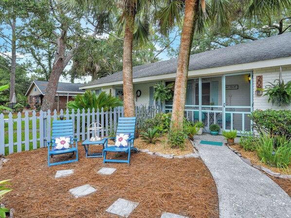 Exterior - Heated Pool Access, Relax Without a Care! (Tybee Island)