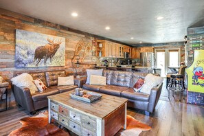 TV, fireplace, foosball - Ski, Hike & Relax: Eden Condo w/ Hot Tub Access (Eden)