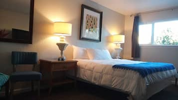 3 bedrooms, desk, iron/ironing board, WiFi