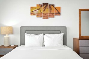 3 Schlafzimmer, Allergikerbettwaren, Bügeleisen/Bügelbrett