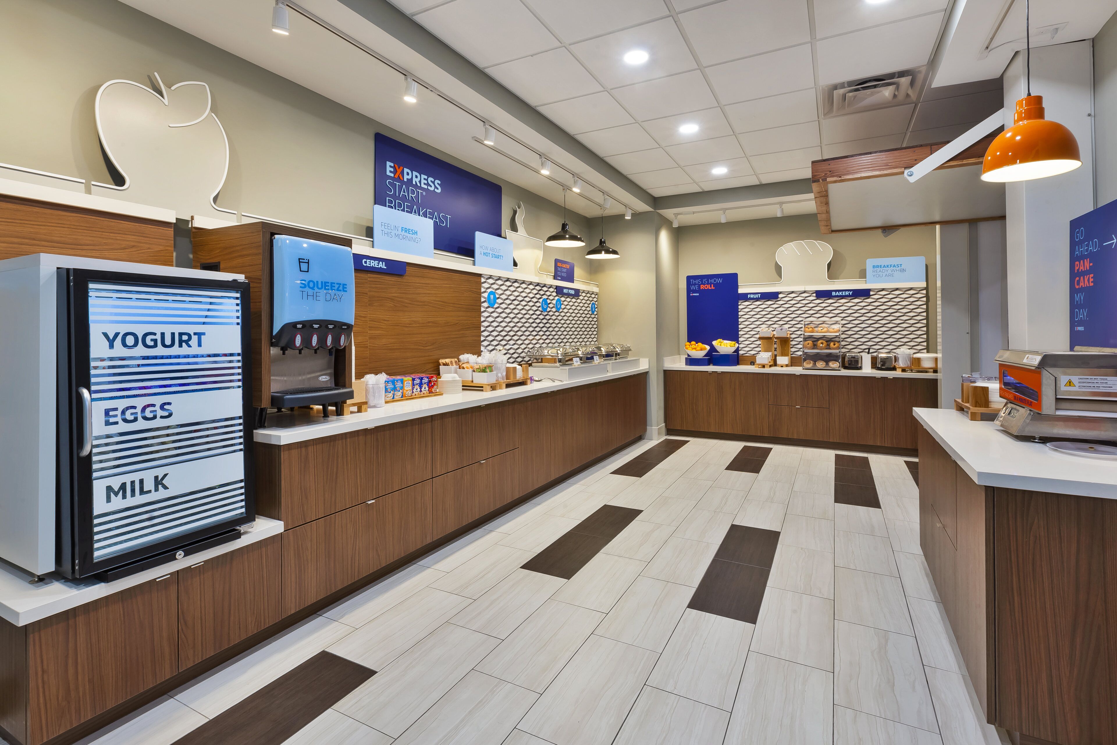 free daily full breakfast