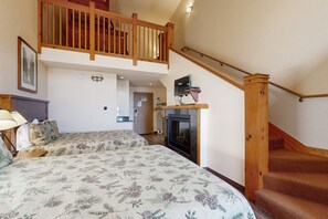 Iron/ironing board, internet, bed sheets