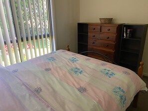 3 Schlafzimmer, Reisekinderbett, WLAN, Bettwäsche